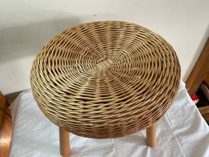 lot 139 image: Wicker Foot Stool
