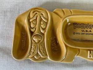 lot 175 image: Vintage 1973 Dogpatch Hot Dog Plate