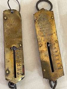 lot 180 image: Vintage Brass Scales