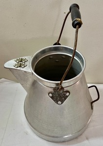 lot 319 image: 2 Metal Vessels