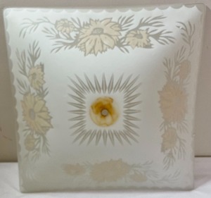 lot 326 image: Vintage Light Fixture Cover
