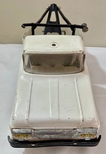 lot 322 image: Tonka Toys Wrecking Truck