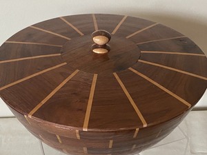 lot 44 image: Vintage Handcrafted Wood Items