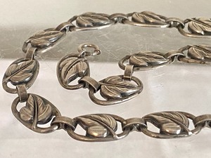 lot 258 image: Sterling Silver Necklace by Dane Craft