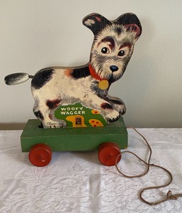 lot 264 image: Vintage Fisher Piece Woofy Wagger Toy