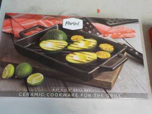lot 32 image: Parini 8.5 x 11.5 Grill Ceramic Pan...