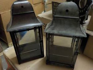 lot 64 image: Wall Metal and Glass Dcor...
