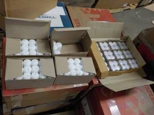 lot 71 image: 178 tea Light Candles...