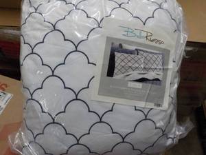 lot 73 image: 2 pack Bella Russo Embroided Pillow...