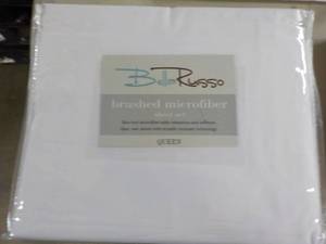 lot 75 image: Bella Russo Queen size Sheet Set...