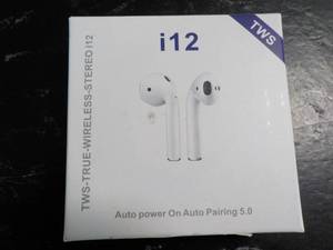 lot 124 image: True Wireless Stereo i12...