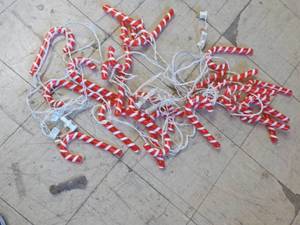 lot 148 image: Plastic Xmas Candy Canes tested an...