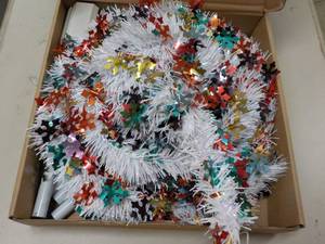 lot 154 image: Pop Up Xmas Tree...