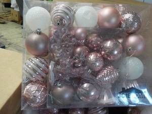lot 186 image: Case of 6 pkgs Joiedomi Xmas tree d...