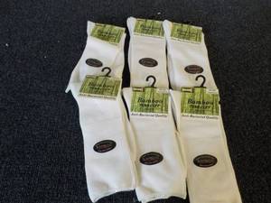 lot 222 image: 6 Pair Bamboo Turn Off Socks retai...