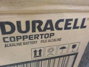 lot 234 image: Case of 112 Duracell size D Batteri...