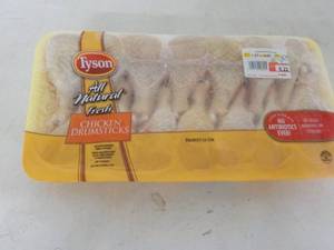lot 266 image: 3 Frozen pkgs Tyson Chicken Drumsti...