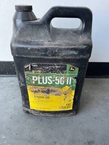 lot 5 image: John Deere Engine Oil
