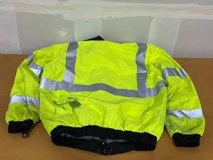 lot 45 image: Safety Jacket