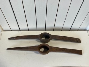 lot 81 image: Pick Axe Heads