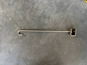 lot 103 image: Assorted Hooks