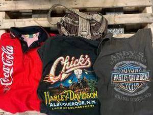 lot 106 image: Miscellaneous Clothing & Purse Lot