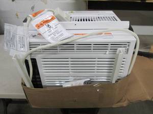 Whirlpool 6000 btu window air condi...