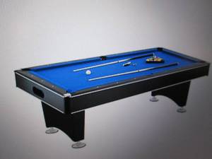 Hustler 7 pool table, needs work, ...