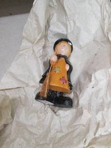 box of 12 halloween witch decoratio...