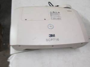 3M SCP716 Projector, powers on...