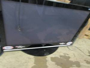 samsung 55 inch plasma tv powers on...