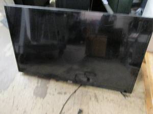 sanyo 40 inch tv powers on ...