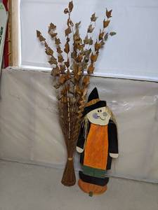 Halloween Decor