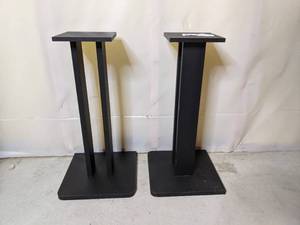 2 Speaker Stands