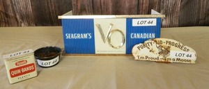 lot 44 image: Vintage Items