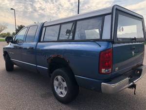 lot 6 image: 2005 Dodge Ram 1500 SLT