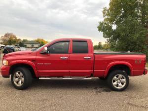 lot 1 image: 2004 Dodge Ram 1500 SLT - 4x4 - LIFTED