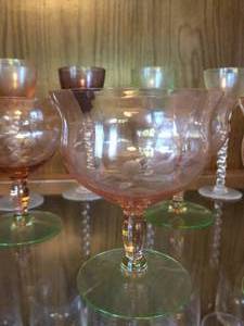 lot 2 image: Set of 5 Pink & Green Sherbet Depression Glasses & More