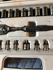 Husky Ratchet Set