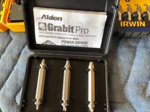 Pro grade Damaged Screw & Bolt Removal, Bits & Crowbar