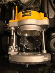 DeWalt Router