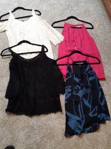 Set of (4) Womens Medium Tops
