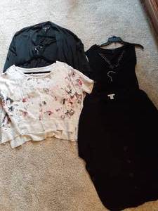 Lot of (4) Adorable Womens Medium Tops&nbsp