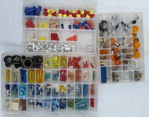 lot 32 image: Hardware Lot Fuses, Small Bulbs, & More