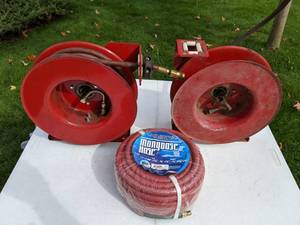 lot 41 image: Set of (2) Hose Reels & Hose