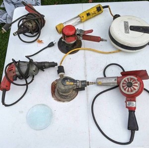 lot 42 image: Several Power Tools - Drills, Sanders ( Discs) and Reel Light