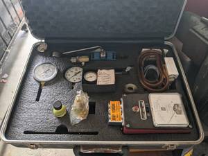 lot 148 image: Detroit Diesel 8.2 Liter Tune Up Kit with Case