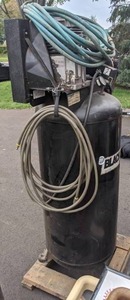 lot 5 image: Coleman Black Max Air Compressor