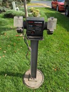lot 125 image: Craftsman 6 Bench Grinder