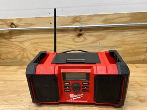 lot 66 image: MILWAUKEE M18 18-Volt Lithium-Ion Cordless Jobsite Radio